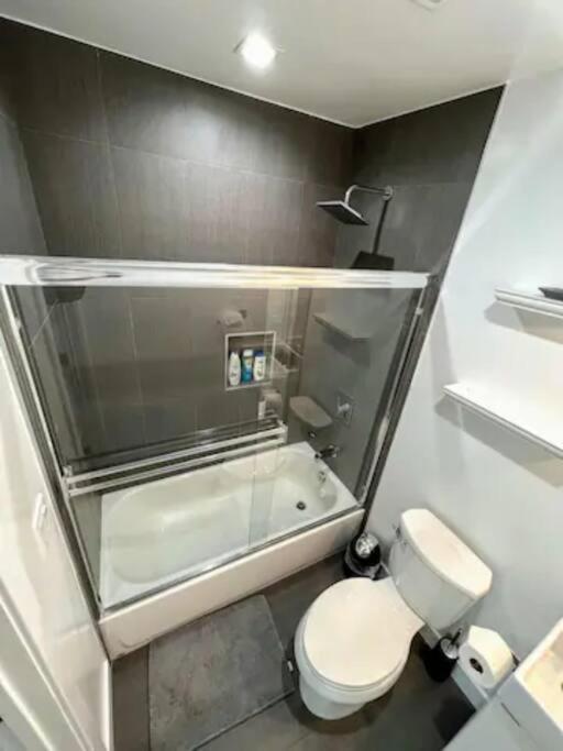 Holiday home 4br Townhouse In Mid City -cr1 Los Angeles