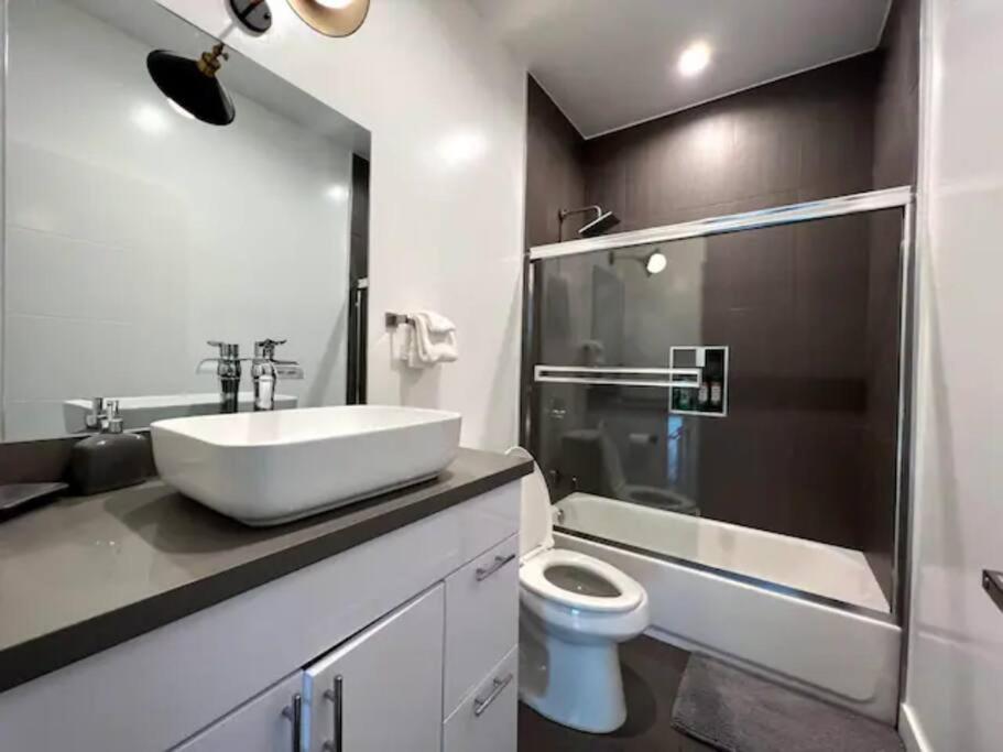 4br Townhouse In Mid City -cr1 Holiday home